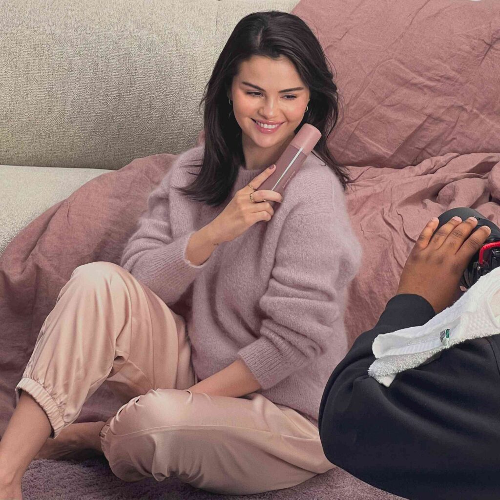 Z세대 트렌드 리포트: Z세대가 꼽는 ‘힙한’ 브랜드 특징 7가지 21 레어뷰티