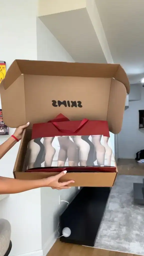 스킴스 선물 박스