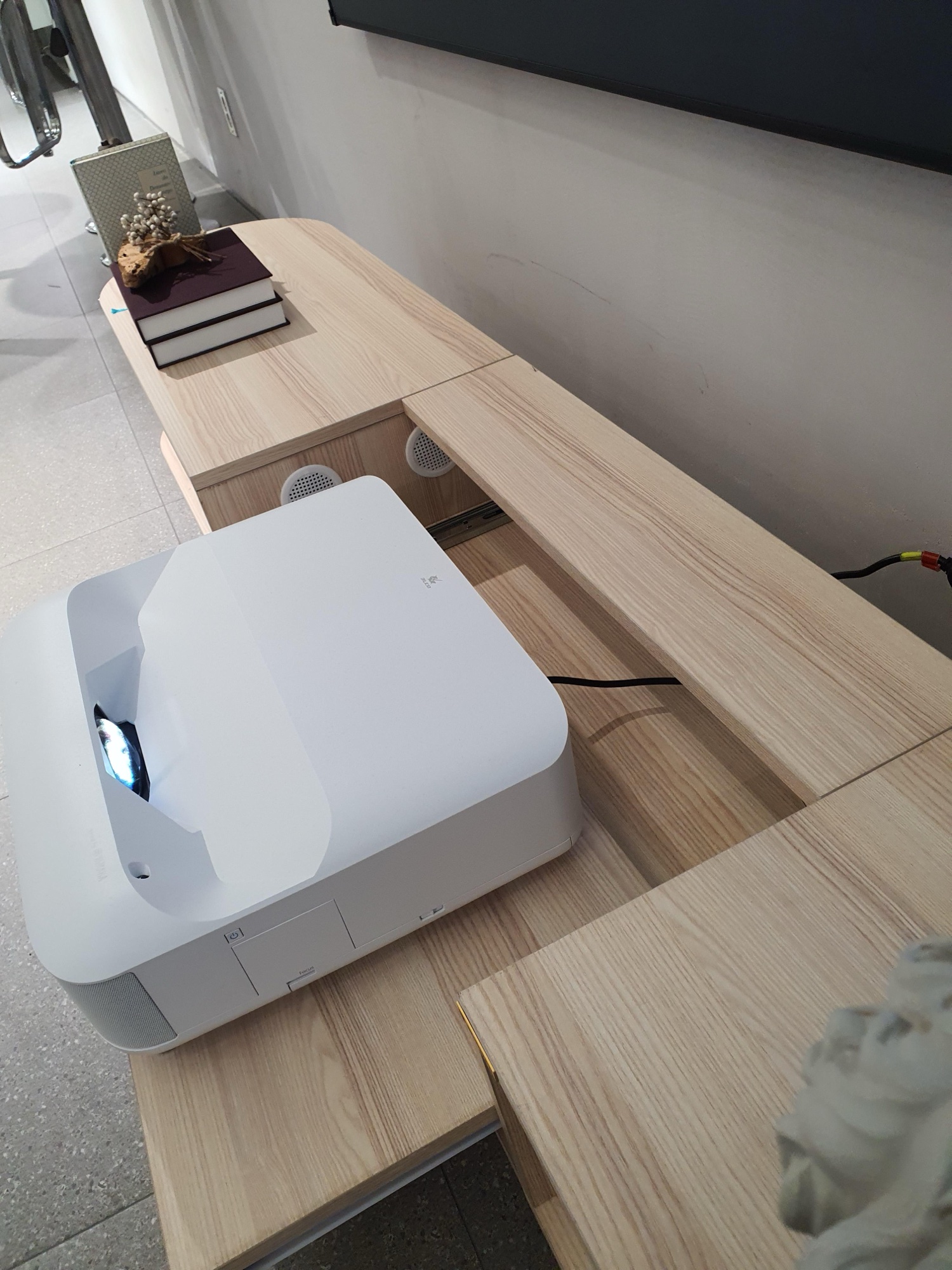 와디즈 펀딩 550% 달성한 빔프로젝터 체험기 | EPSON 팝업스토어 48 tistory 1080 AAAAAAAAAAAAAAAAAAAAAEJGPcAYHvVNwGe 3bNYJeuZXeKH5MeZ7nCRO1pTAbfe img