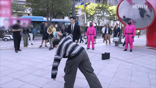 관객을 사로잡는 영화•OTT <오프라인 마케팅 사례> 18 AAAAAAAAAAAAAAAAAAAAANZxnrnoE e 9yfWyQZ2IRmxSSGSjH3phFH0qZA1WvbF img