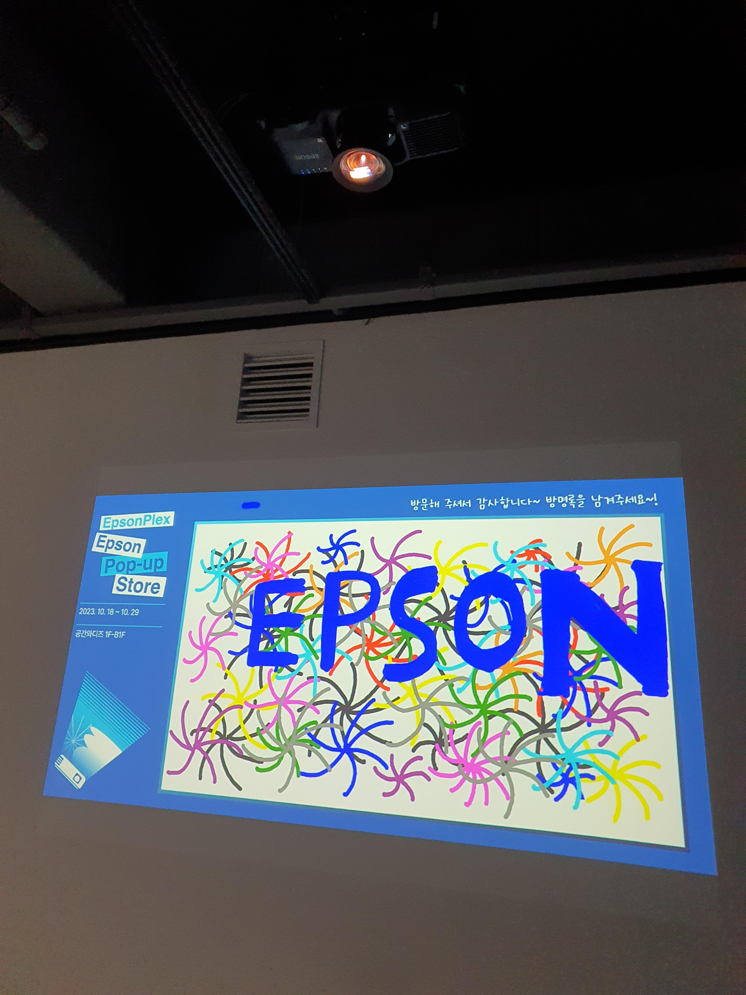 와디즈 펀딩 550% 달성한 빔프로젝터 체험기 | EPSON 팝업스토어 31 AAAAAAAAAAAAAAAAAAAAAOEAz3hqupa0BH1rWjy7EiKGEM0lUKewCcVTGUkaXJG4 img