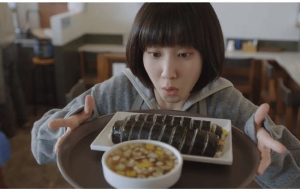 틱톡 1,200만뷰 찍은 K-냉동김밥, 미국에선 품절? 7 BROAI4WMPZCR5HUE5AC7JTHIGA