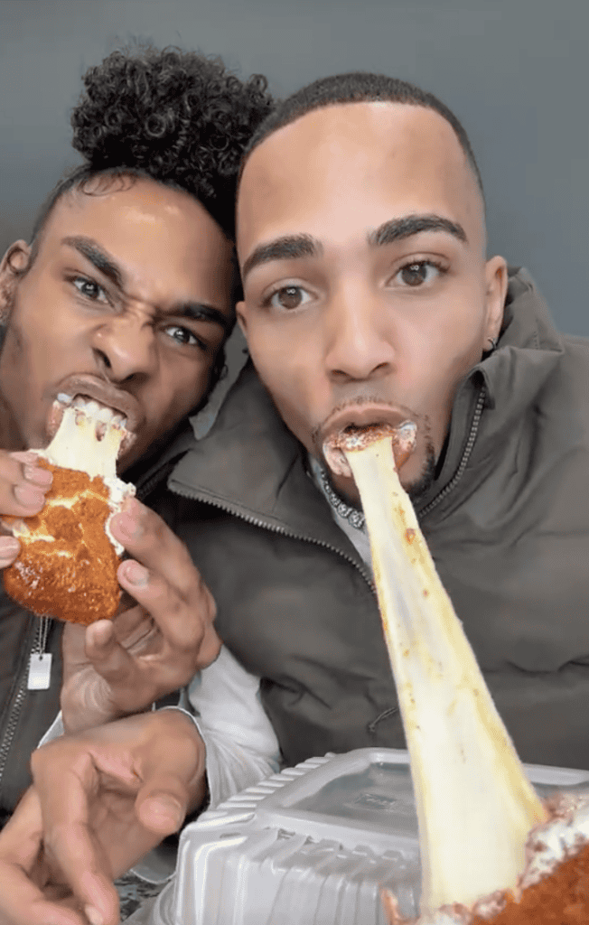 칠리스(Chilis), 50년 된 패밀리 레스토랑이 틱톡에 뜨는 법 26 칠리스 틱톡 트렌드