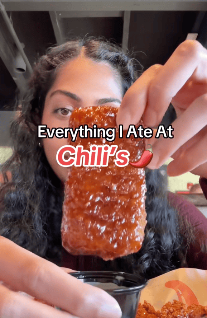 칠리스(Chilis), 50년 된 패밀리 레스토랑이 틱톡에 뜨는 법 27 틱톡 먹방 밈 콘텐츠